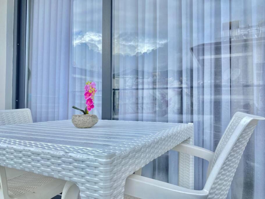 Appartement Rose 6 Comfort Living At Cleopatra